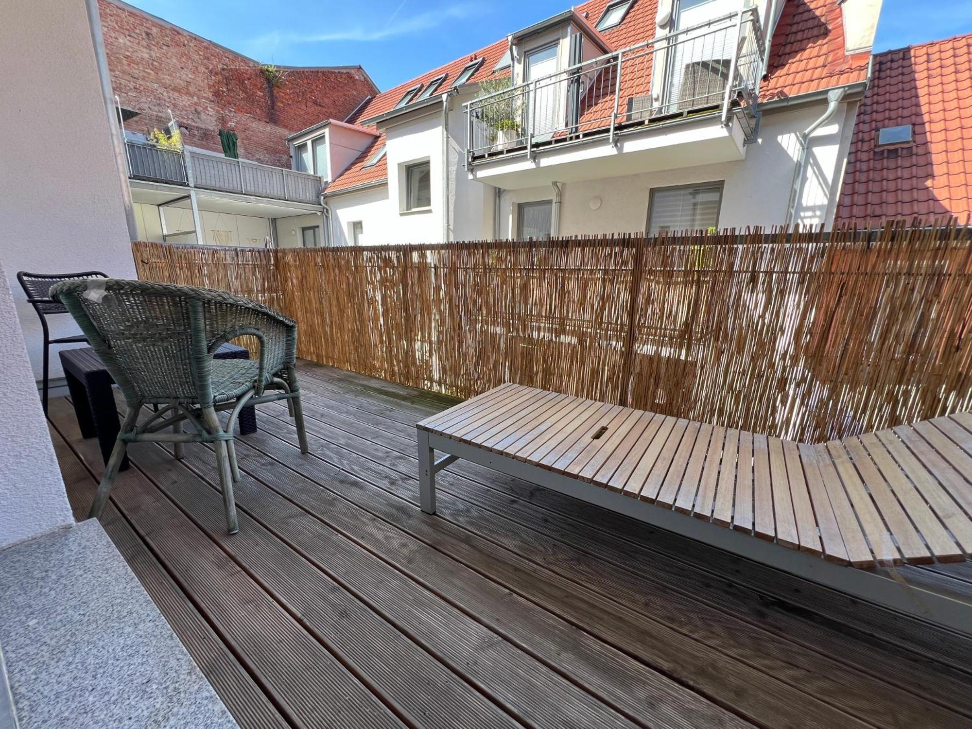 Balkon, Zentral, Modern, Erfurt City Экстерьер фото